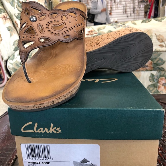 Shoes - Picture 2 of 5